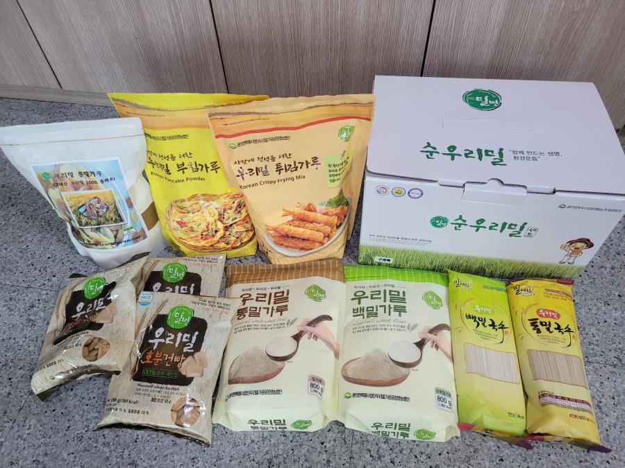 밀번 500선 순우리밀로 함께 만드는 생면. PM 더한 정성을 다한 환경운동. 튀김가루와 부침가루는 우리밀로 만들어졌습니다. 우리밀 통밀가루 믹스 등재된 파우더. 튀김용 바삭한 미니 초코 1340 리얼 100% 한국 밀, 순우리밀쌀. 밀번 임대차 요리미 밀폐한 우리밀. 우리밀 통밀가루와 백밀가루를 유지한 우리밀. 밀번 백일국수와 통밀국수, 우리밀 호분건빵 100% 순수곡선발! 800 lovinct TCA. 구입 전부터 2005년까지 800 185kcal MITTE NY 201. 우리밀 통밀가루와 우리밀 백밀가루.